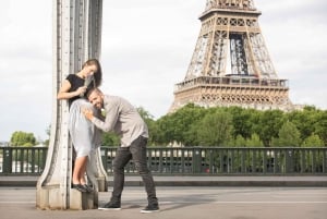 Paris: Private Photoshoot Near the Eiffel Tower