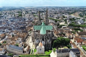 Visite privée de la ville de Chartres au départ de Paris