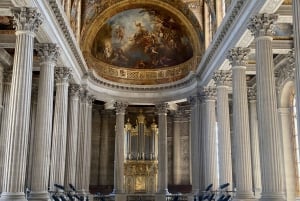 メルセデスでパリ発、ベルサイユ、庭園、トリアノンのプライベートツアー