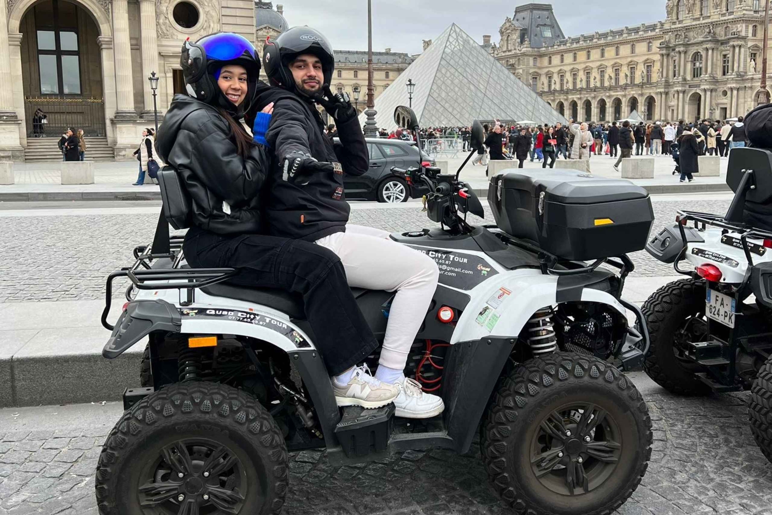 クワッドシティツアーパリ