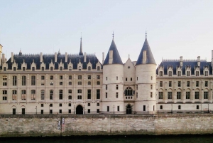 サント・シャペル＆コンシェルジュリーのプライベートガイドツアー