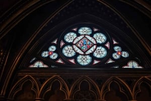 Paris: Sainte-Chapelle Entry with Notre Dame Outdoor Tour