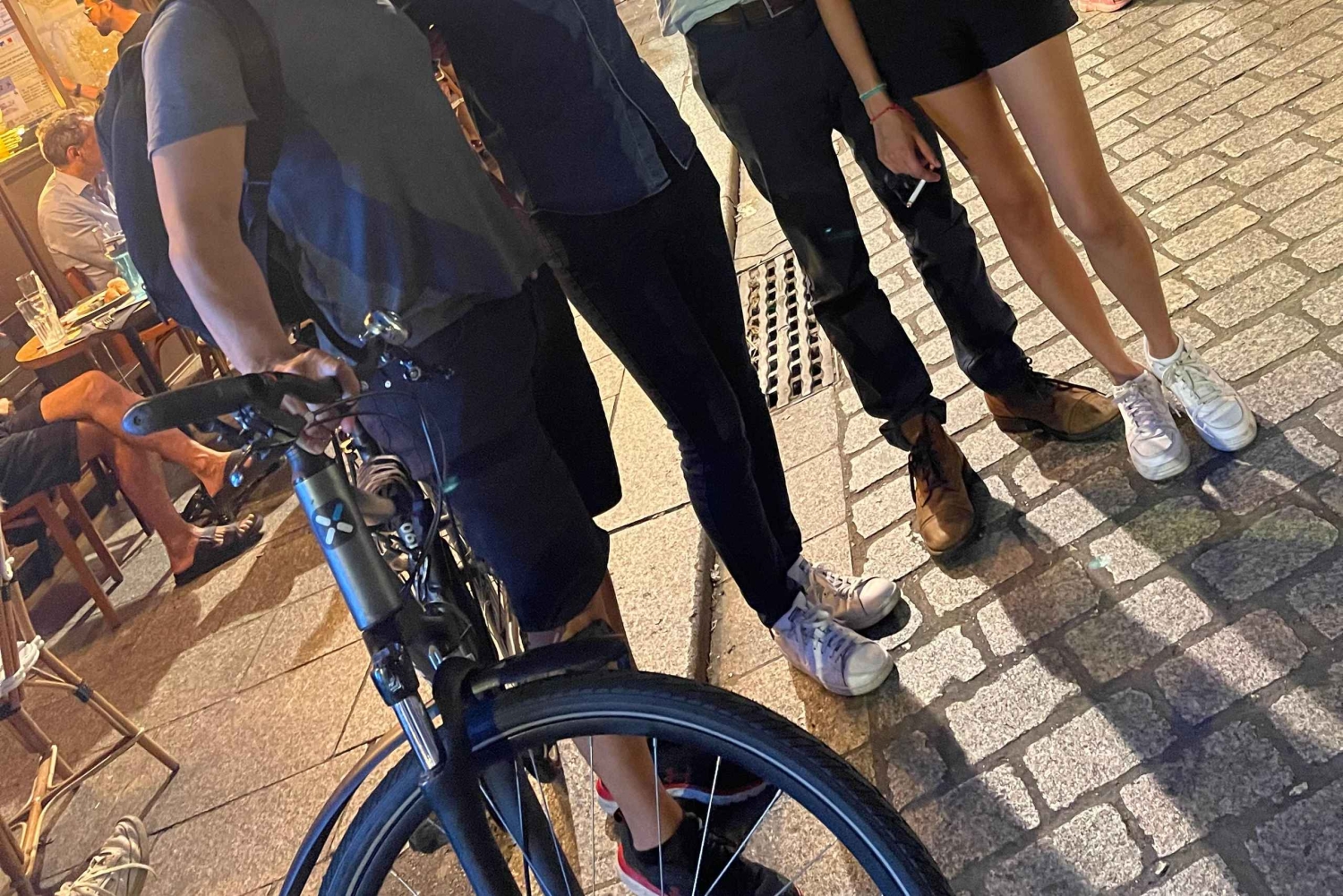 Sip your way through Paris Night life