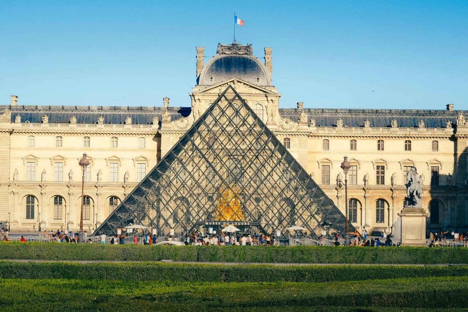 Passeio pela Catedral de Notre-Dame, Louvre e Paris sem filas