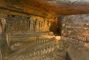 Paris: Catacombs Guided Tour