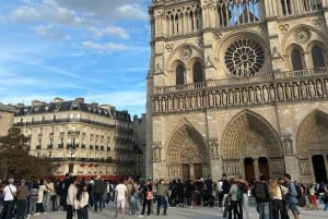 Small-Group Walking Tour Paris Notre-Dame & Île de la Cité