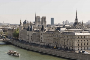 Ste Chapelle & Conciergerie Private Guided Tour with Tickets