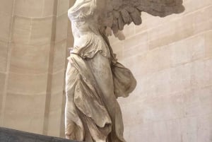 París Louvre : Búsqueda del tesoro privada para familias o grupos