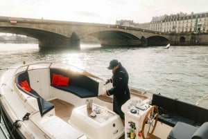La croisière officielle Emily in Paris Champagne Seine