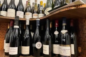 Paris: Wine Tasting Experience with 6 Wines and Cheese Board