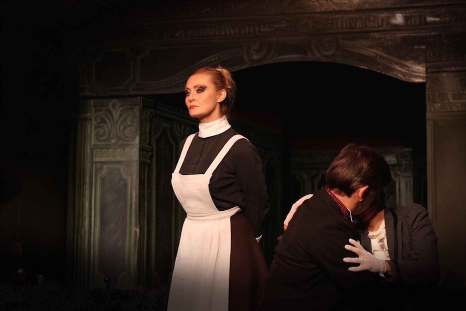 Théâtre à Paris : La cantatrice chauve (The Bald Soprano)