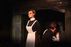 Théâtre à Paris : La cantatrice chauve (The Bald Soprano)