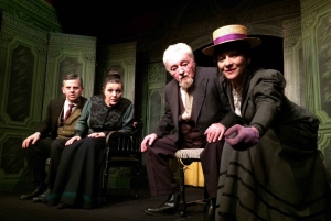 Théâtre à Paris : La cantatrice chauve (The Bald Soprano)