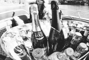 Parhaat yksityiset risteilyt Pariisissa samppanjalla ja muilla yllätyksillä