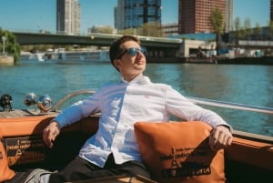 Parhaat yksityiset risteilyt Pariisissa samppanjalla ja muilla yllätyksillä