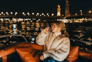 Parhaat yksityiset risteilyt Pariisissa samppanjalla ja muilla yllätyksillä