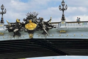 Parhaat yksityiset risteilyt Pariisissa samppanjalla ja muilla yllätyksillä