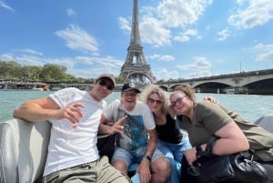 Parhaat yksityiset risteilyt Pariisissa samppanjalla ja muilla yllätyksillä