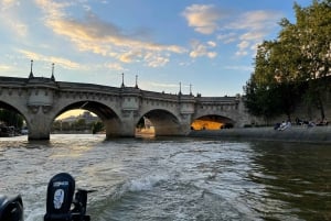 Parhaat yksityiset risteilyt Pariisissa samppanjalla ja muilla yllätyksillä