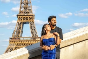 Paris: Photoshoot Around Eiffel Tower with 55 Edited Photos