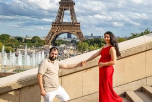 Paris: Photoshoot Around Eiffel Tower with 55 Edited Photos