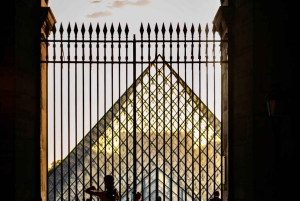 Unknown Paris: Walking Tour with an Expert Guide