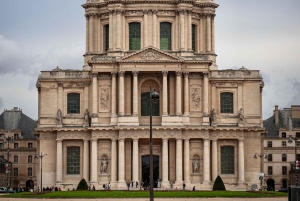 Unknown Paris: Walking Tour with an Expert Guide