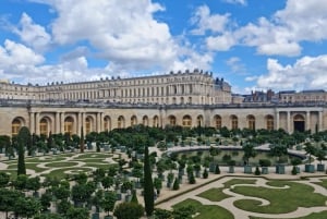 Versailles: Gardens Golf Cart Tour, Row Boat, Palace Tickets