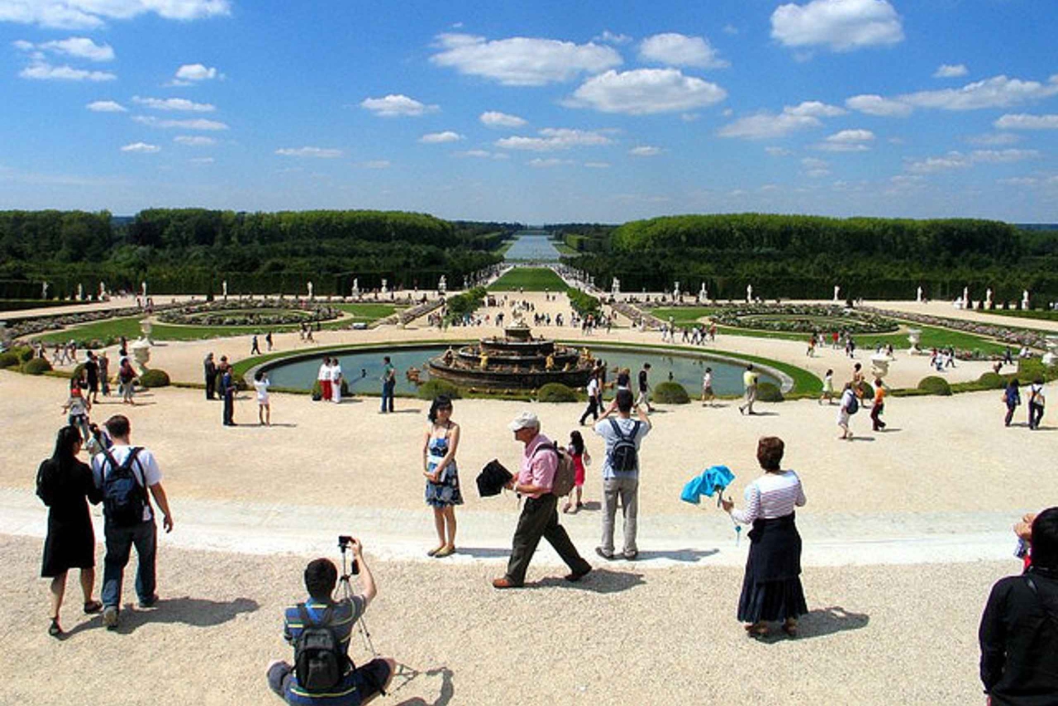 Однодневная экскурсия Версаль-Живерни с обедом в Мулен де Фурж