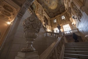 Versailles: Palace & Gardens Guided Tour with Entry Tickets