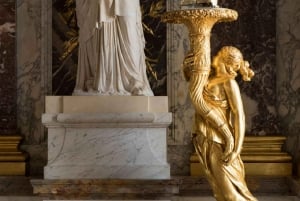 Versailles: Palace & Gardens Guided Tour with Entry Tickets