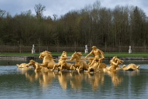 Versailles: Visita guiada ao Palácio e aos Jardins com bilhetes de entrada