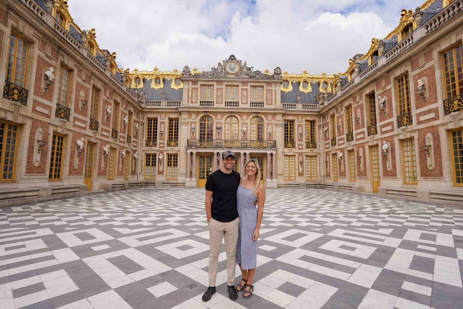 Versailles: Skip the Line Versailles Palace and Gardens Tour