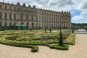 Półdniowa wycieczka do pałacu Wersal minivanem z Paryża