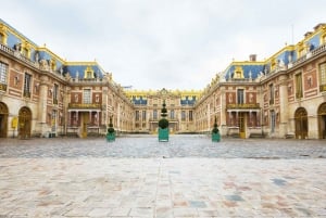 Versailles: Tour privato di mezza giornata con guida da Parigi