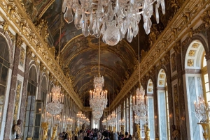 Versailles: Royal Palace & Gardens Private Golf Cart Tour