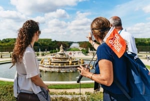 Versailles: Skip-the-Line Tour of Palace with Gardens Access