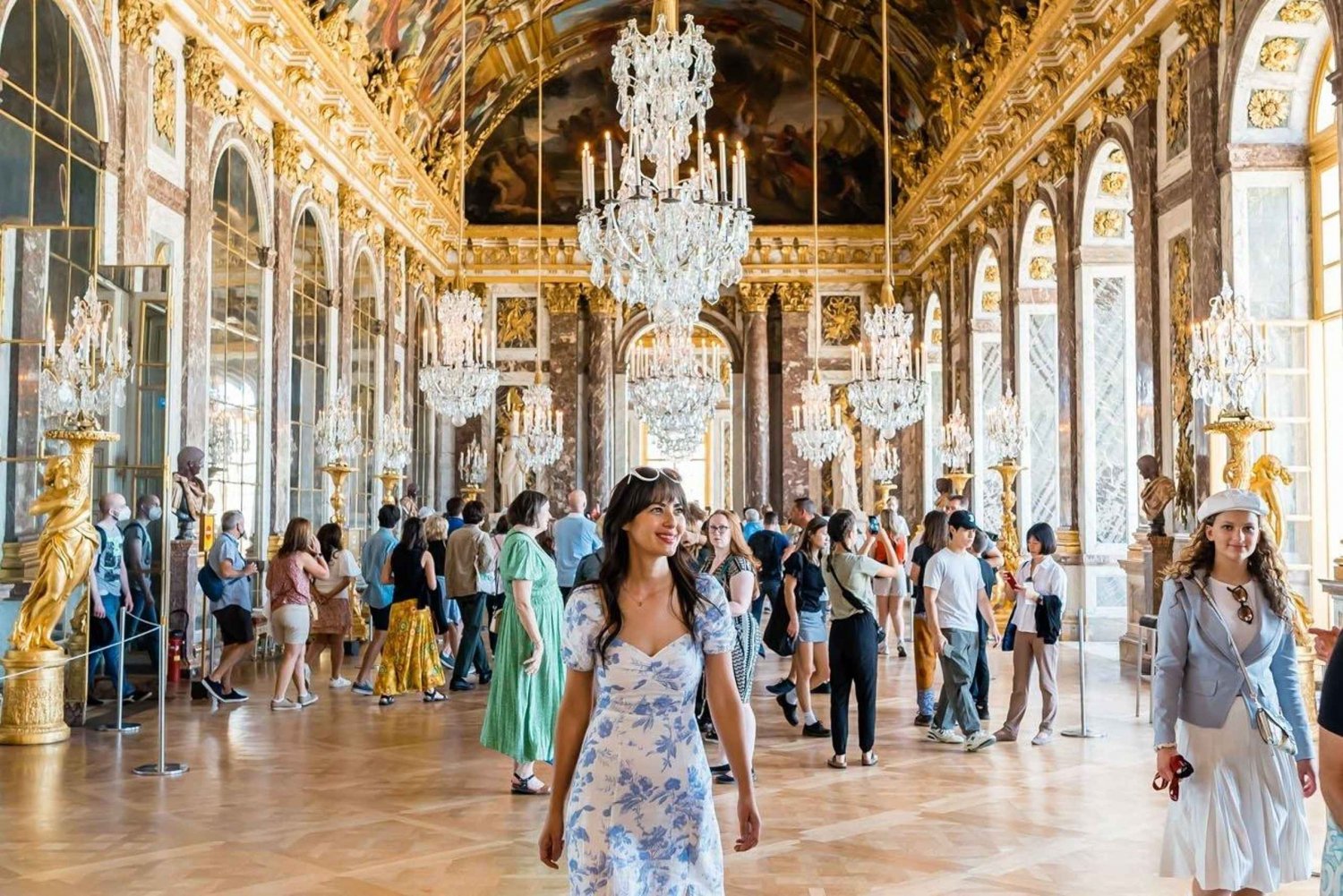 Versailles Castle and Royal Gardens Guided Tour