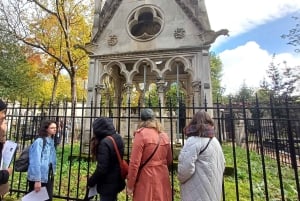 Who Killed Victor ? Escape Game at Père Lachaise Cemetery