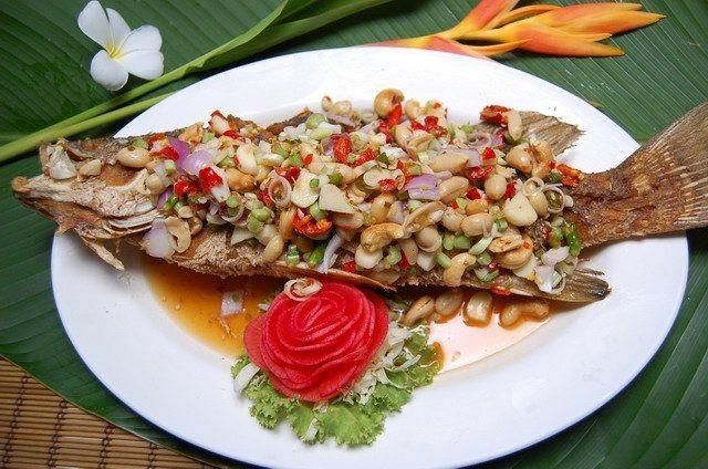 Thai fried fish at Rimpa Lapin