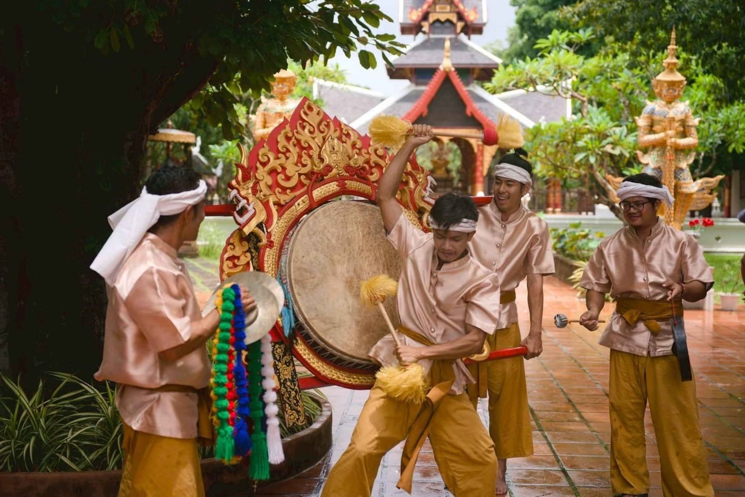 Bangkok: gita di 1 giorno a Pattaya con laboratori e costume thailandese