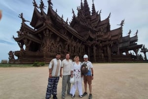 Bangkok: Pattaya Truth Sanctuary Guided Tour & Coral Island