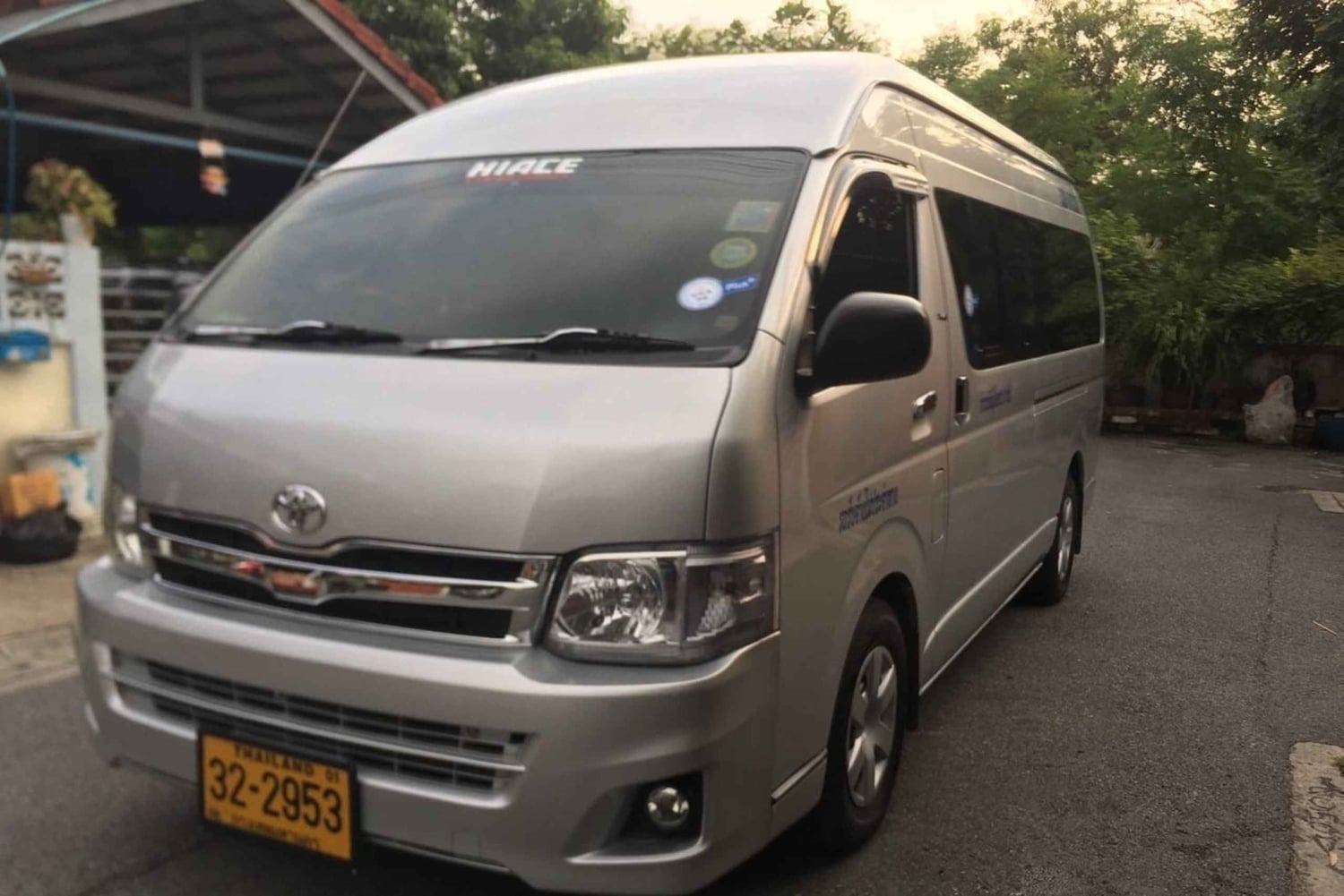 Bangkok: Privé stadstransfer tussen Bangkok en omgeving