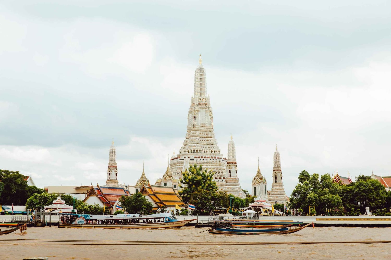 Bangkok: Tren + Mercado del Agua con Wat Arun