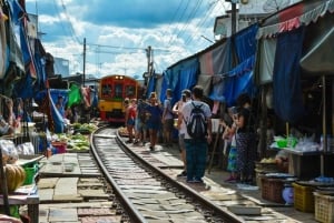 Damnoen Saduak Floating & Maeklong Train Market Day Tour