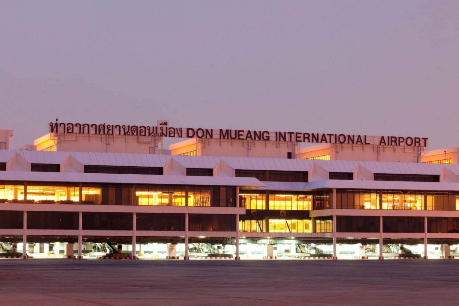 Traslado do aeroporto DMK para o hotel em Pattaya (particular)