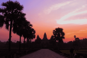 Desde Bangkok: tour de 3 días a Angkor Wat y los pueblos flotantes