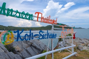 Bangkokista: Tuktuk-kierroksella Koh Sichangin saarella.