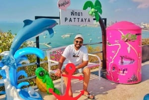 Au départ de Bangkok : Visite en petit groupe de la plage de Pattaya et de l'île de Corail