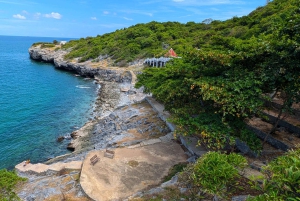 Desde Pattaya: Excursión de un día a la isla de Koh Sichang en Tuktuk